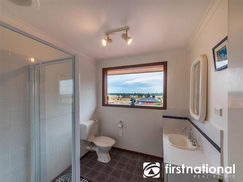 10 Sylvan Court, Dandenong North VIC 3175