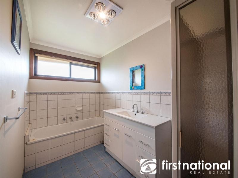 10 Sylvan Court, Dandenong North VIC 3175