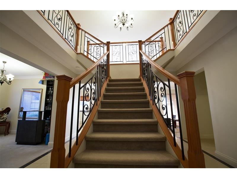 3 Grosvenor Place, Narre Warren North VIC 3804