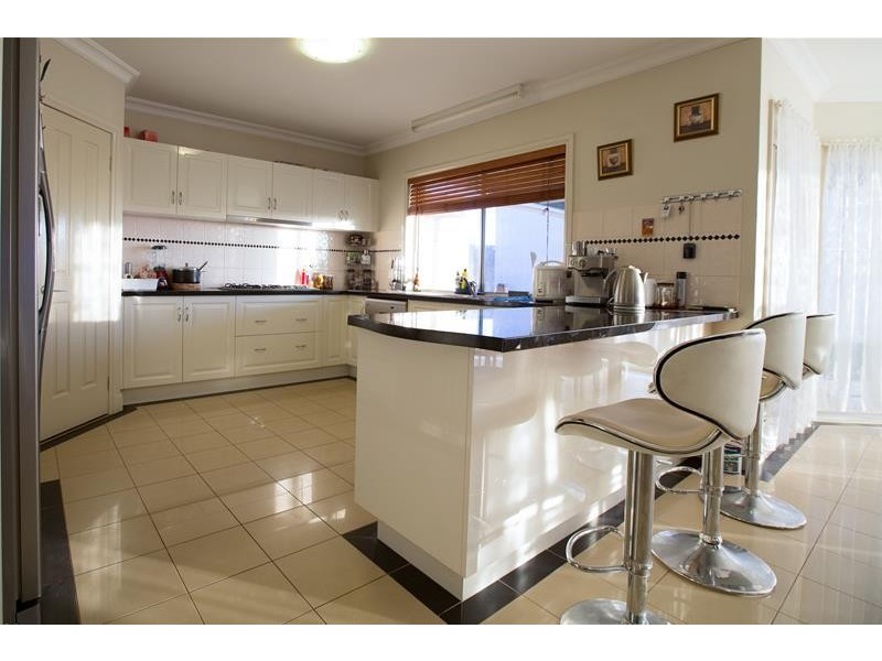 3 Grosvenor Place, Narre Warren North VIC 3804