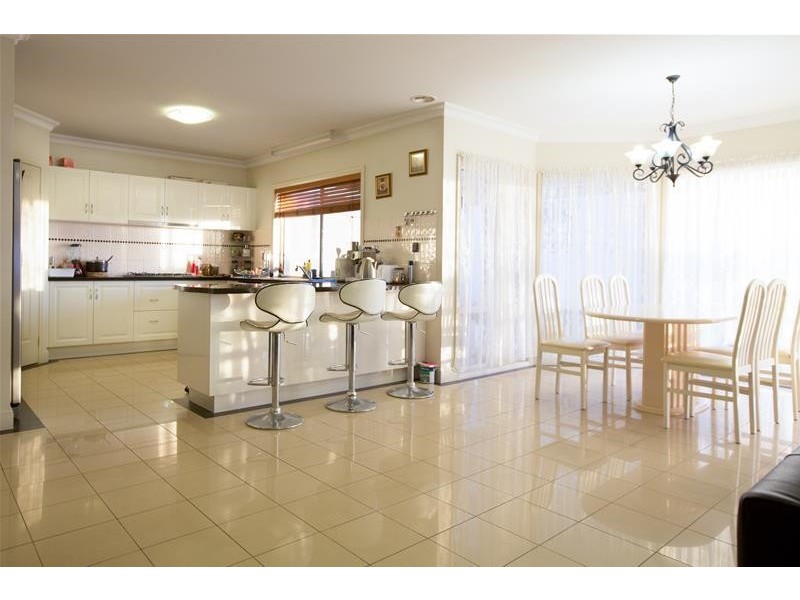 3 Grosvenor Place, Narre Warren North VIC 3804