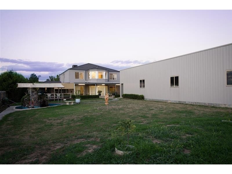 3 Grosvenor Place, Narre Warren North VIC 3804