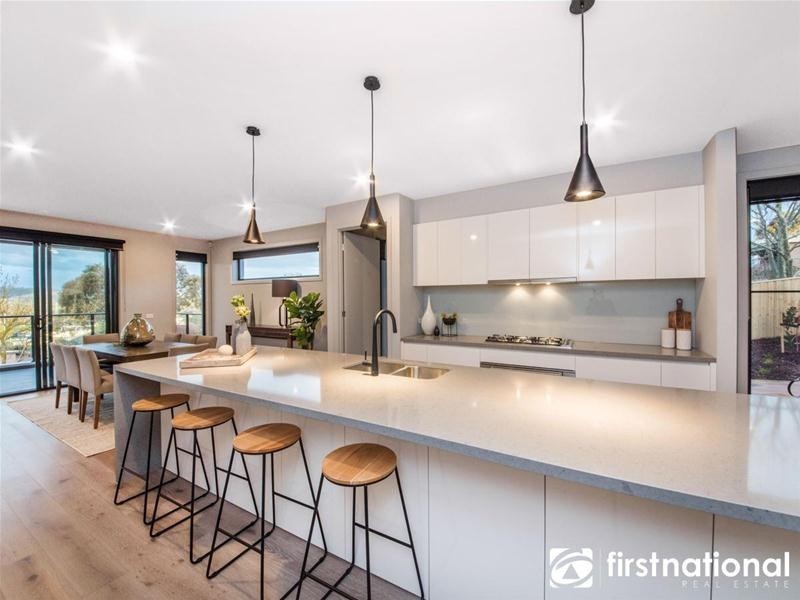 5 Bettina Court, Berwick VIC 3806