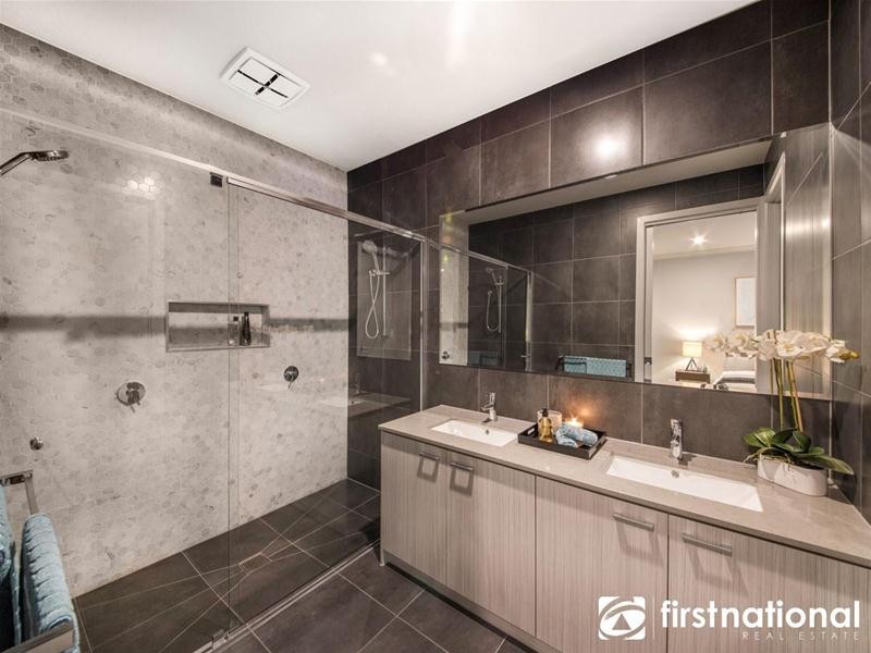 5 Bettina Court, Berwick VIC 3806