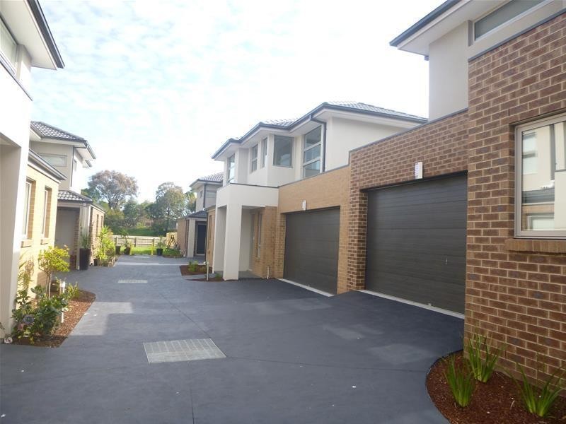 12/126 Kennington Park Drive, Endeavour Hills VIC 3802