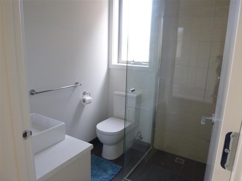 12/126 Kennington Park Drive, Endeavour Hills VIC 3802