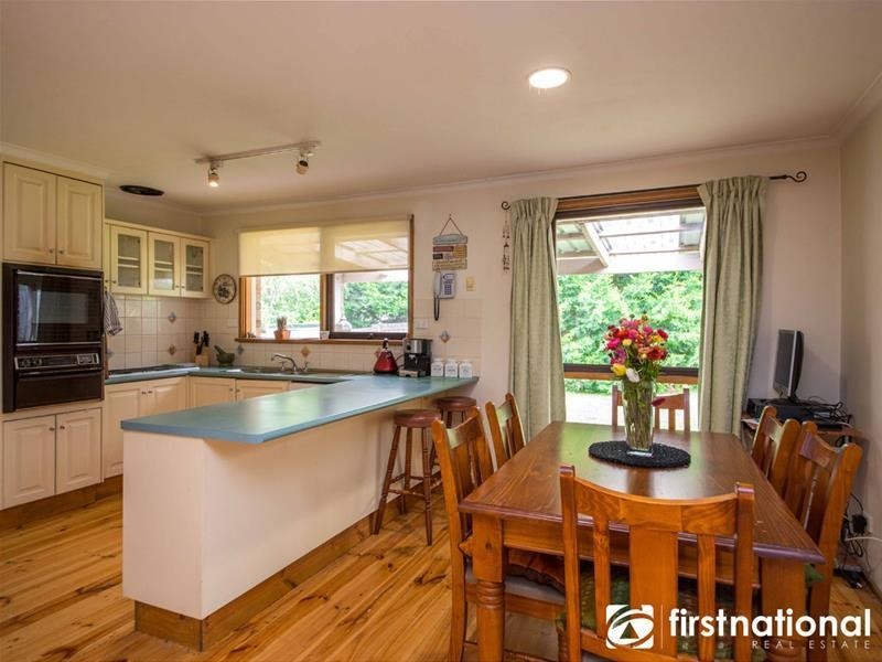 33 Columbia Road, Narre Warren VIC 3805