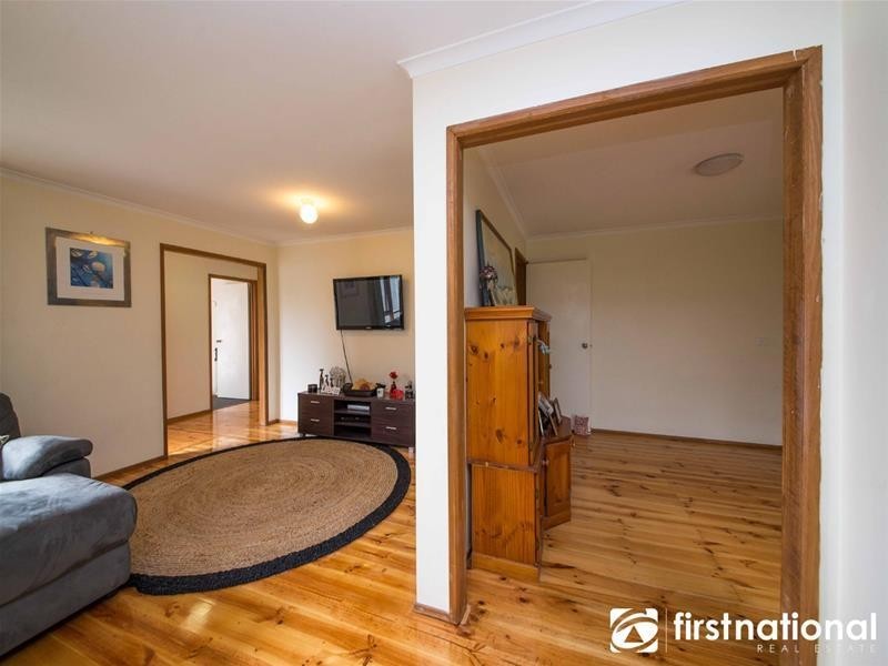 33 Columbia Road, Narre Warren VIC 3805