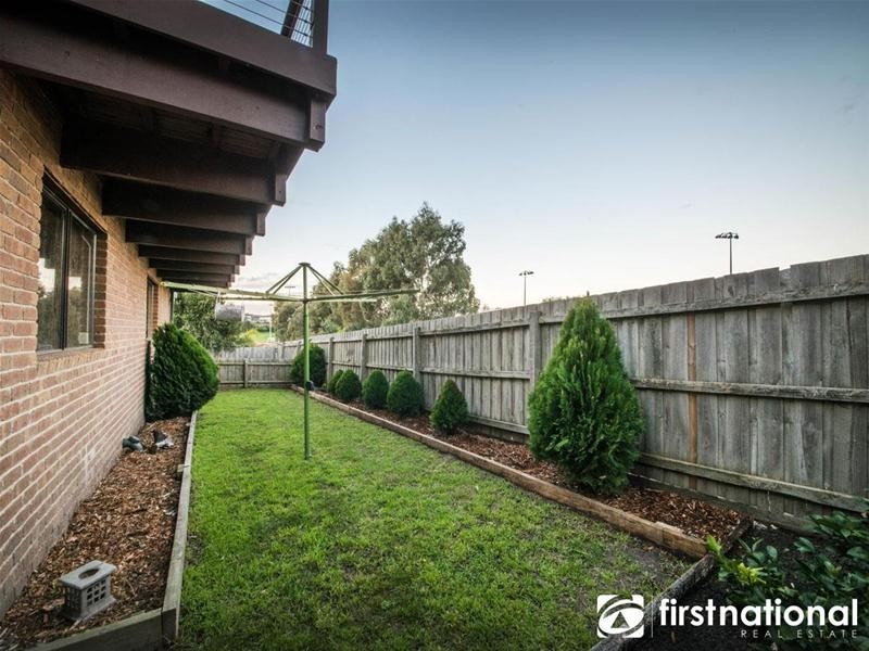 16 Howell Drive, Berwick VIC 3806