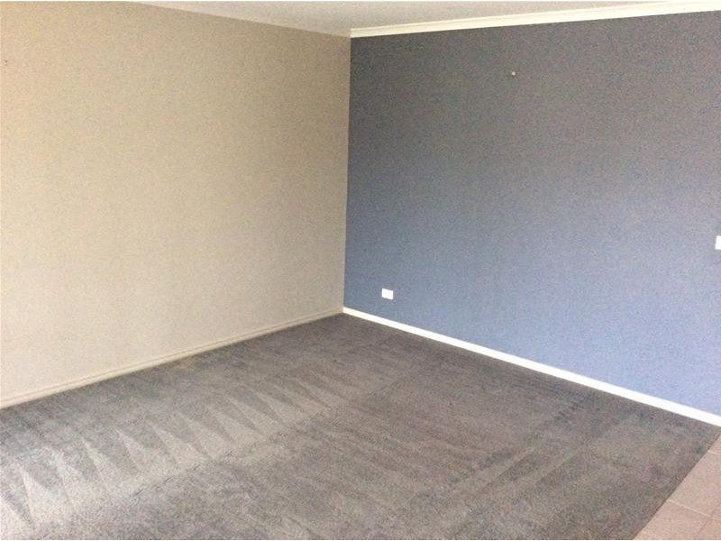 7 Howe Way, Cranbourne East VIC 3977