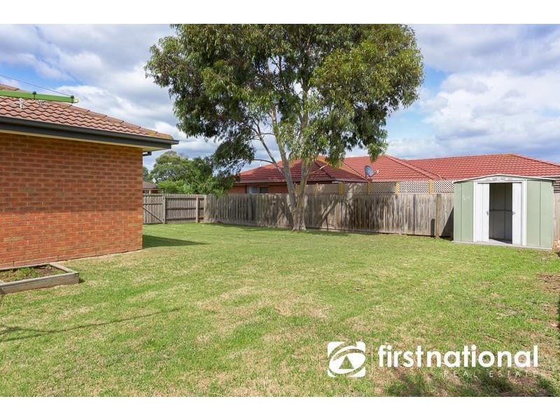 2 Souhail Court, Berwick VIC 3806