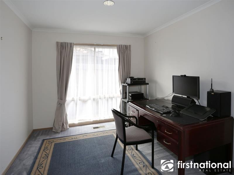 12 Lauren Drive, Hampton Park VIC 3976