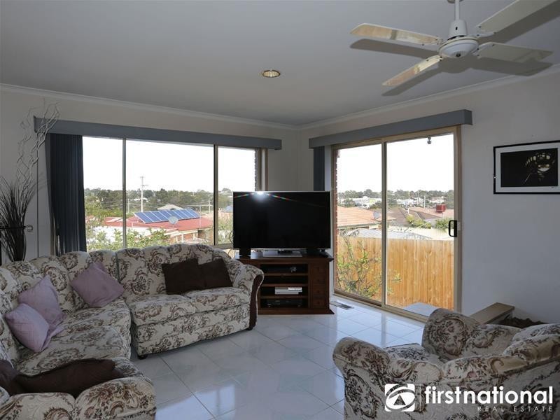 12 Lauren Drive, Hampton Park VIC 3976