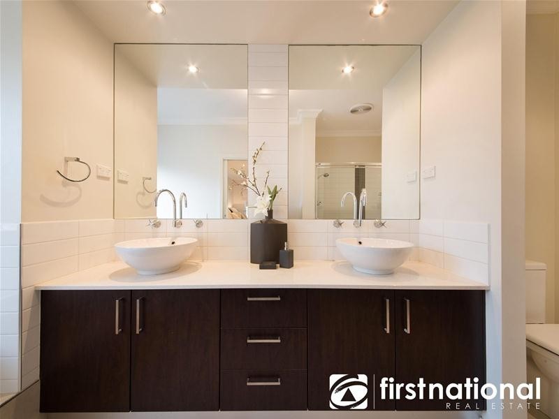 41 Bryn Mawr Boulevard, Berwick VIC 3806