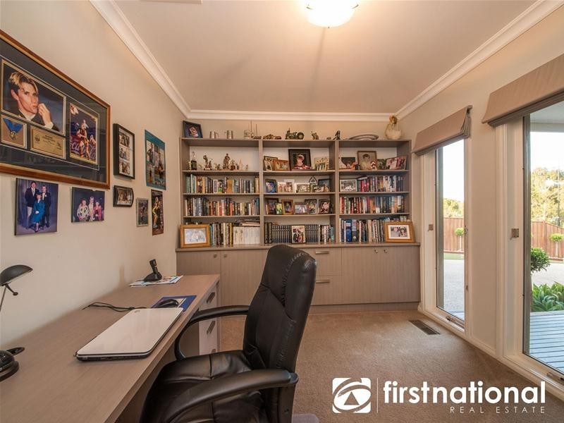41 Bryn Mawr Boulevard, Berwick VIC 3806