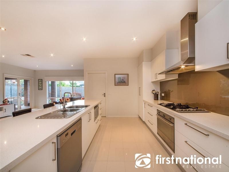 41 Bryn Mawr Boulevard, Berwick VIC 3806