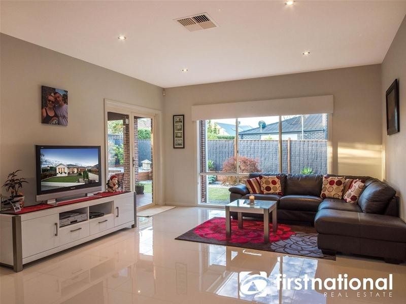 41 Bryn Mawr Boulevard, Berwick VIC 3806