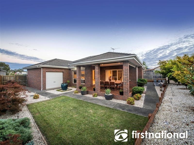 41 Bryn Mawr Boulevard, Berwick VIC 3806