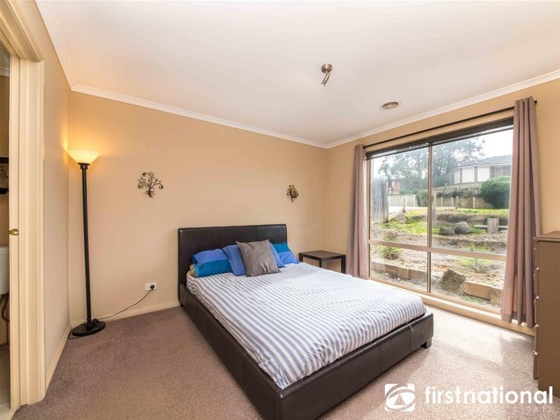 33 Ash Crescent, Pakenham VIC 3810