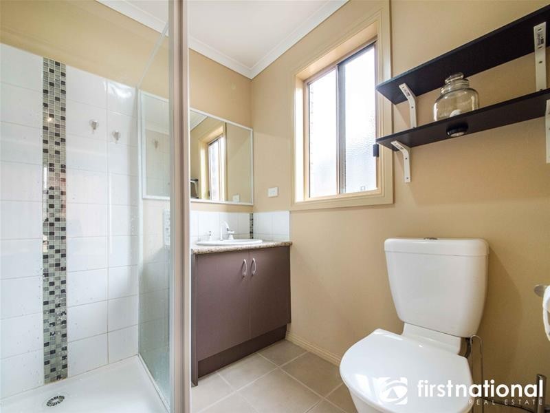 33 Ash Crescent, Pakenham VIC 3810