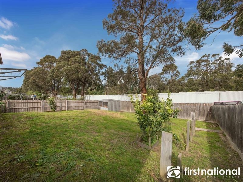 33 Ash Crescent, Pakenham VIC 3810