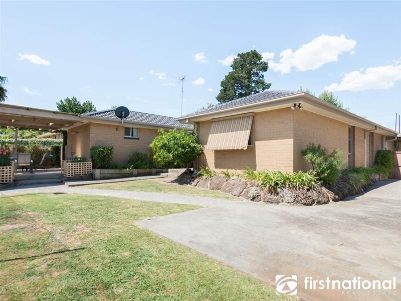 3 Sylvanwood Crescent, Narre Warren VIC 3805
