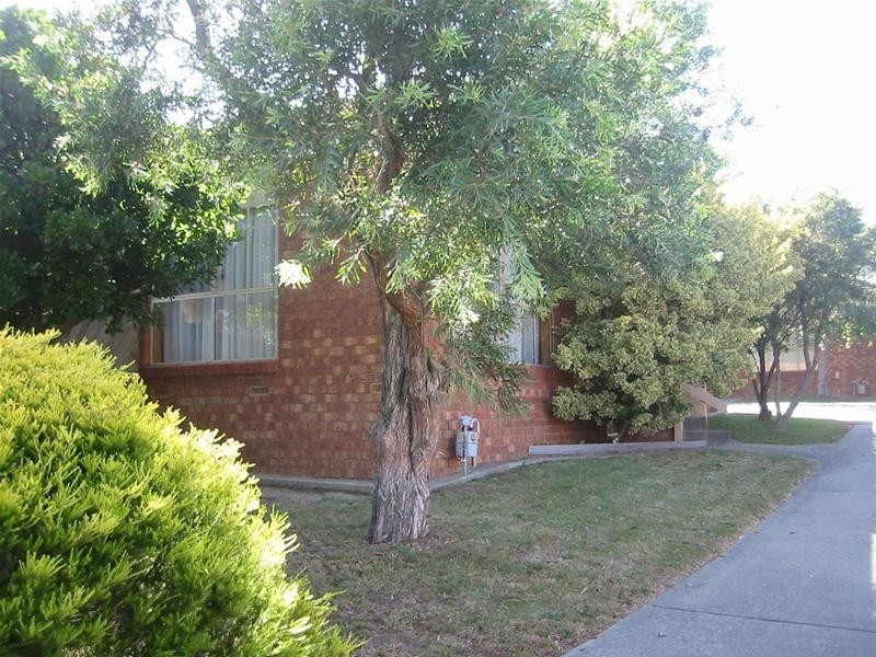 1/2 Heyington Circle, Narre Warren VIC 3805