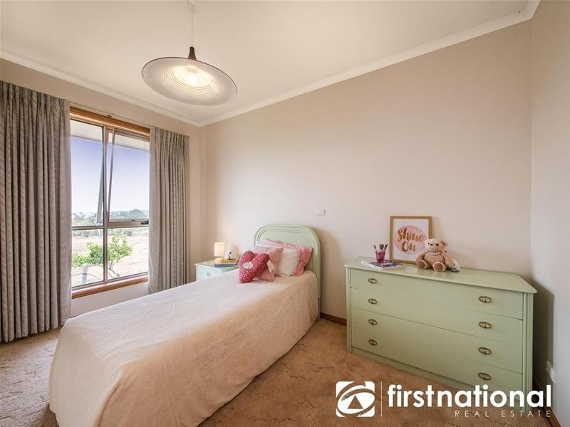 585 Belgrave Hallam Road, Narre Warren East VIC 3804