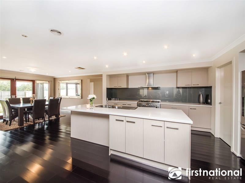 10 Alkoomi Court, Lynbrook VIC 3975