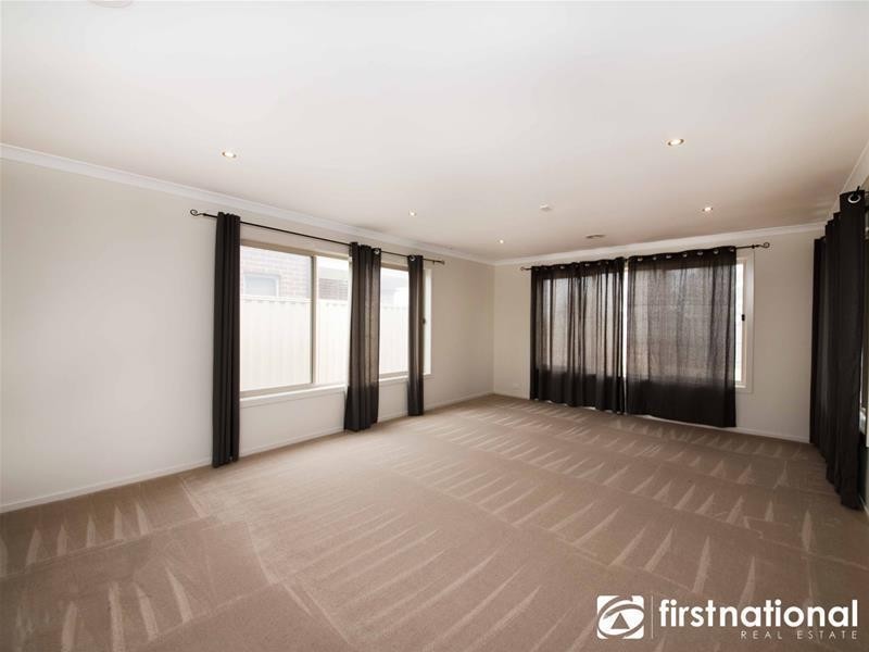 10 Alkoomi Court, Lynbrook VIC 3975