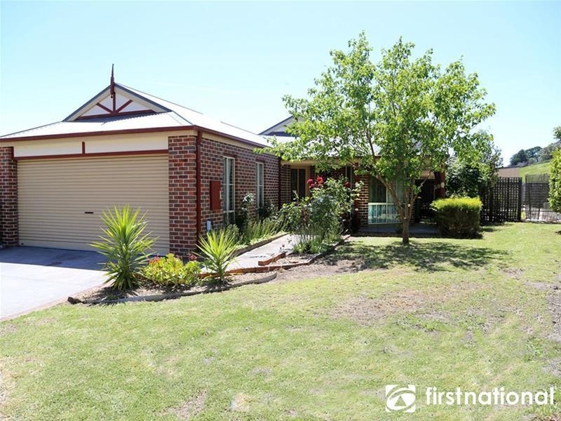 5 Justin Place, Pakenham VIC 3810