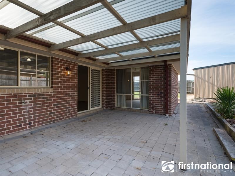 5 Justin Place, Pakenham VIC 3810