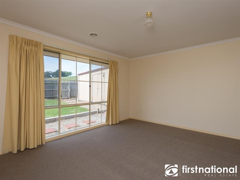5 Justin Place, Pakenham VIC 3810