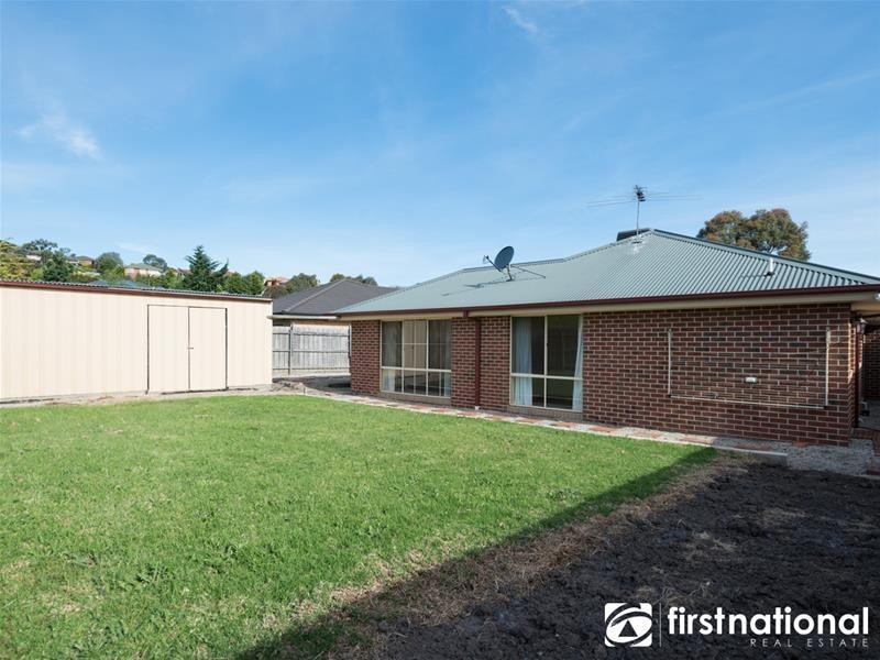 5 Justin Place, Pakenham VIC 3810