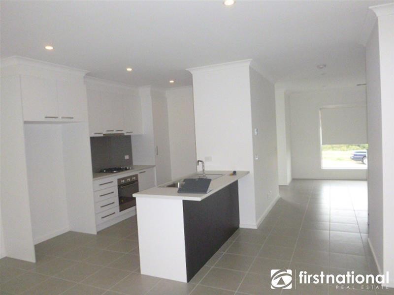 65 Atlantic Drive, Pakenham VIC 3810