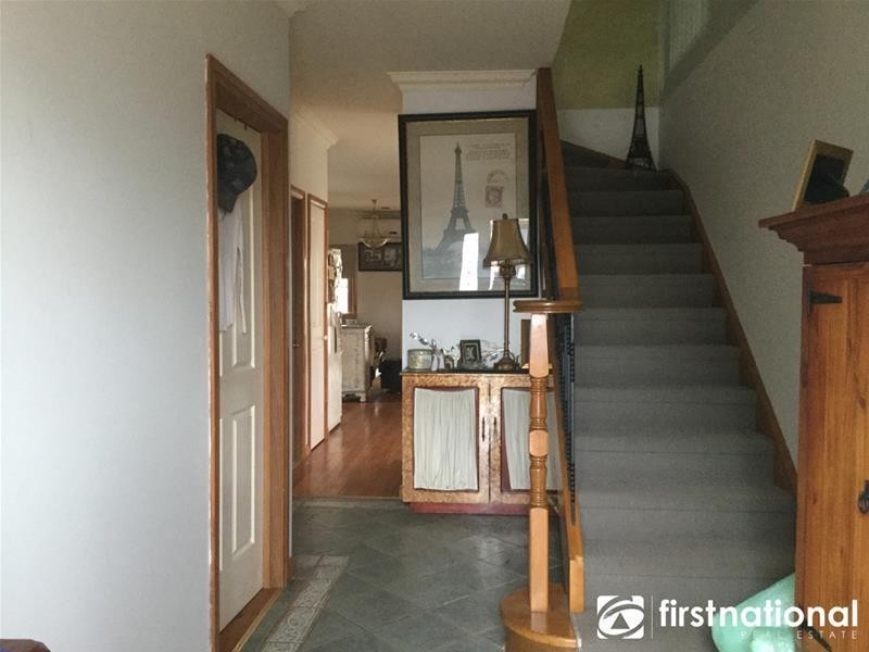 16 Spring Circuit, Pakenham VIC 3810