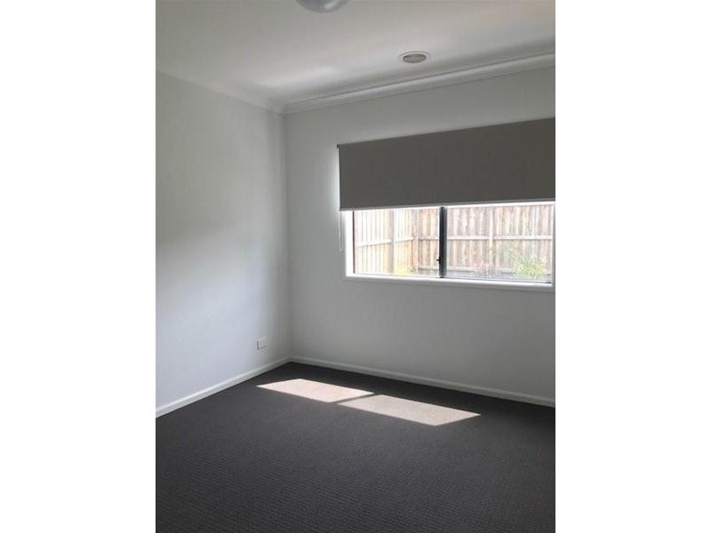 9 Manhattan Drive, Officer VIC 3809