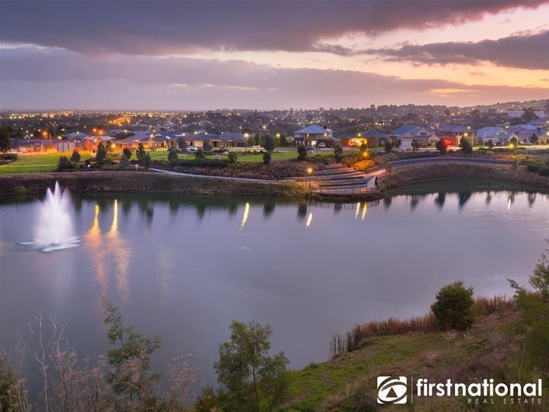 4 Ontario Drive, Pakenham VIC 3810