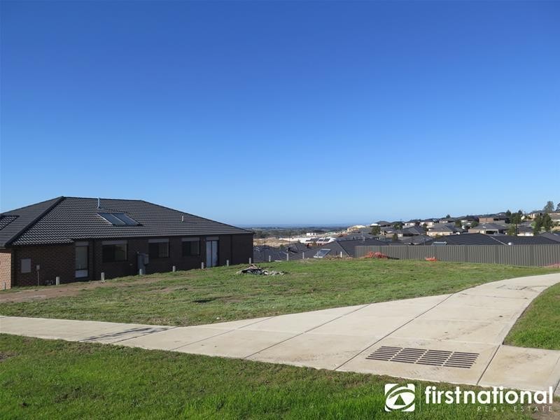 4 Ontario Drive, Pakenham VIC 3810