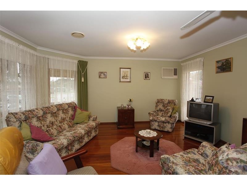 9 Tally Court, Berwick VIC 3806