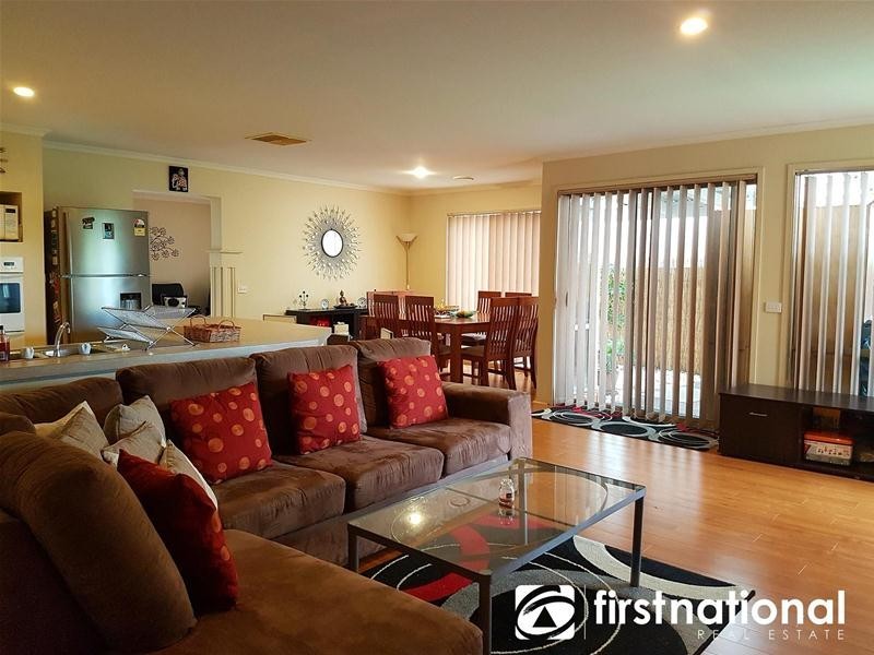 6 Demint Walk, Narre Warren South VIC 3805