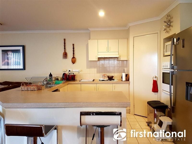 6 Demint Walk, Narre Warren South VIC 3805