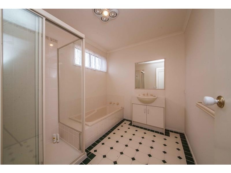 12 Greendale Court, Narre Warren VIC 3805