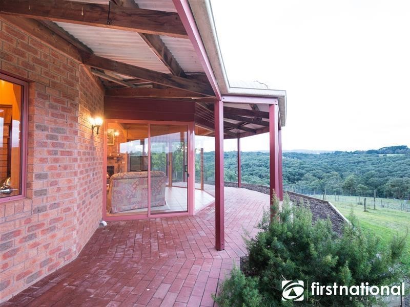 95 Bimbimbie Drive, Dewhurst VIC 3808