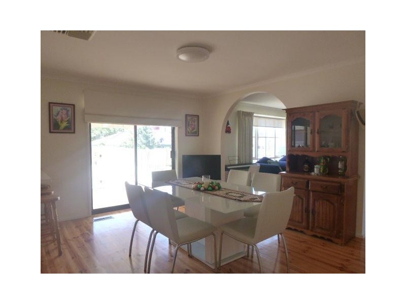 24 Glenburn Drive, Hallam VIC 3803