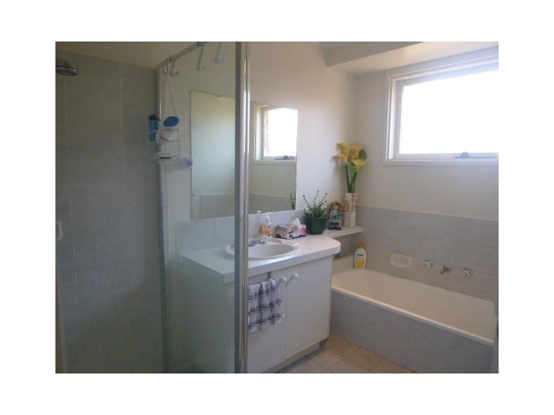 24 Glenburn Drive, Hallam VIC 3803