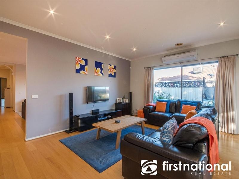 24 Flinders Chase, Pakenham VIC 3810