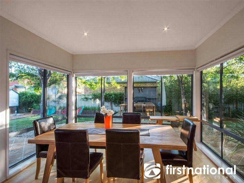 24 Flinders Chase, Pakenham VIC 3810