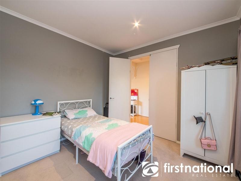 24 Flinders Chase, Pakenham VIC 3810