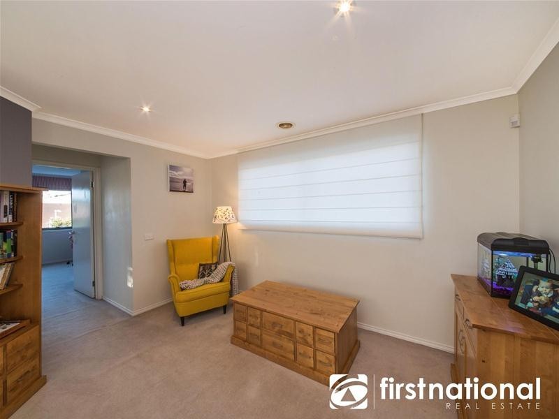 24 Flinders Chase, Pakenham VIC 3810